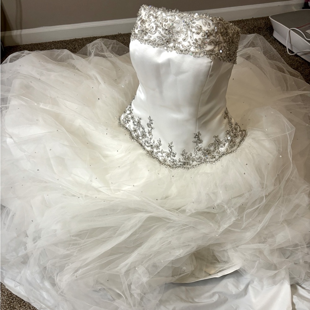 Wedding/prom dress